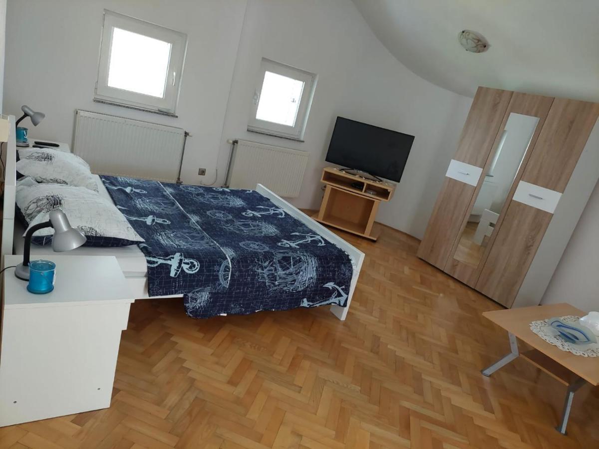 Apartments "Jope I Toni" Biograd Na Moru Ngoại thất bức ảnh